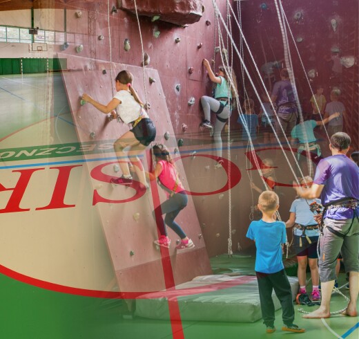 Zdjęcie ścianki wspinaczkowej